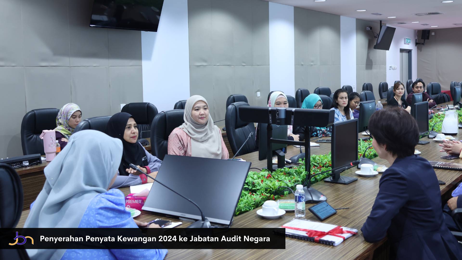 Penyerahan Penyata Kewangan Negeri Sabah 2024 kepada Jabatan Audit Negara
